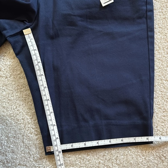NWT Dockers Womens Ideal Fit Shorts Sz 6 Dark Navy Blue - Picture 11 of 13